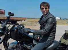 James Blunt wears Iconic Terrascope in Bonfire Heart