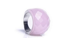 Pink quartz and features