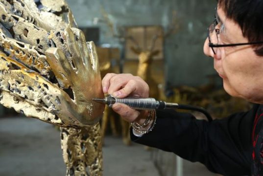 Swiss Design Meets Chinese Craft in “The Power of Hands”