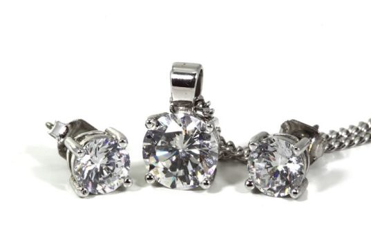 Sterling Silver Care Top Do's and Don’ts