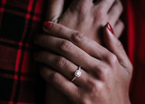 Custom design ring as an engagement gift Custom design ring as an engagement gift