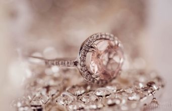 8 Dazzling Diamond Rings We're Obsessed in 2020