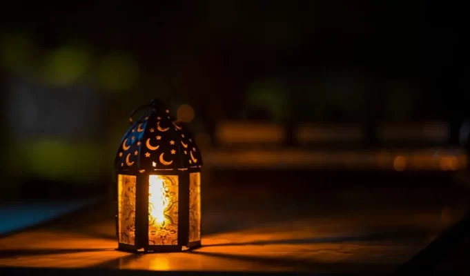 The Most Meaningful Eid Gifts image ramadan-light