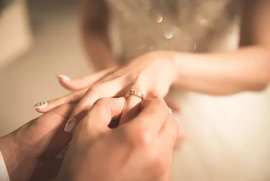 The Ultimate Guide to Choosing a Personalized Engagement Ring in 2026 personalized engagement rings oval lab-grown diamond platinum band 2026